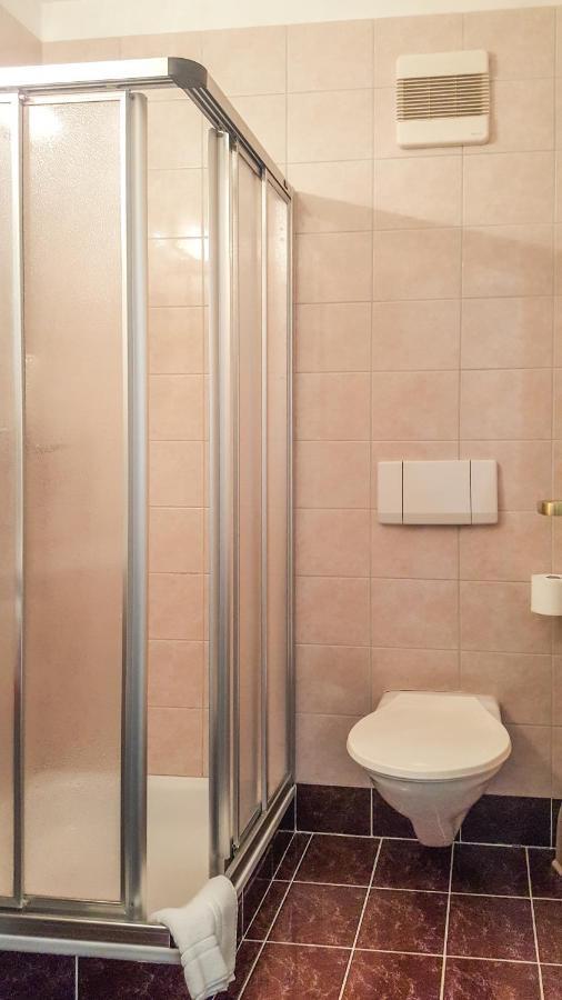 Hotel Les Berges Chippis Zewnętrze zdjęcie