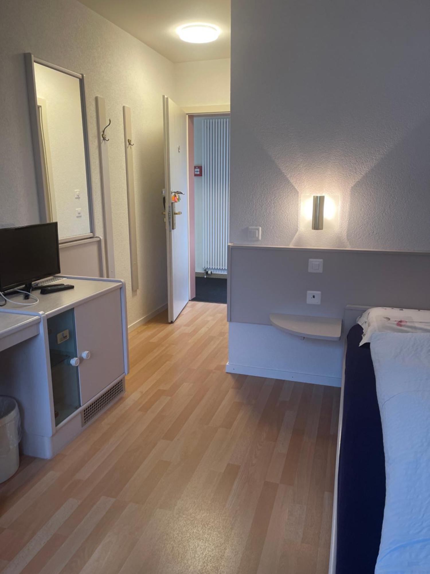 Hotel Les Berges Chippis Zewnętrze zdjęcie